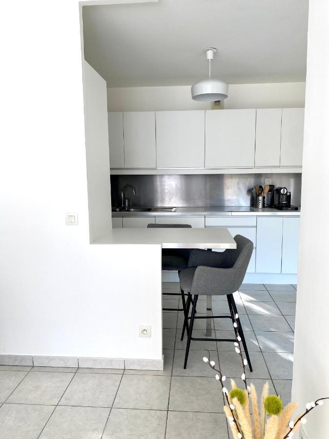 Appartement Residence Quartier Vilette Paul Bert Box Garage Lião Exterior foto