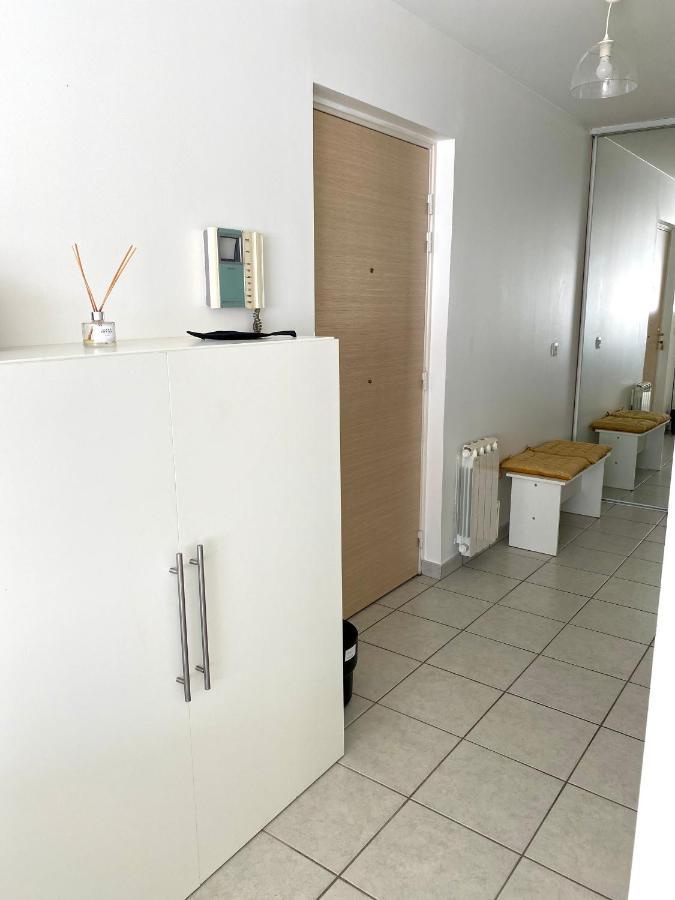 Appartement Residence Quartier Vilette Paul Bert Box Garage Lião Exterior foto